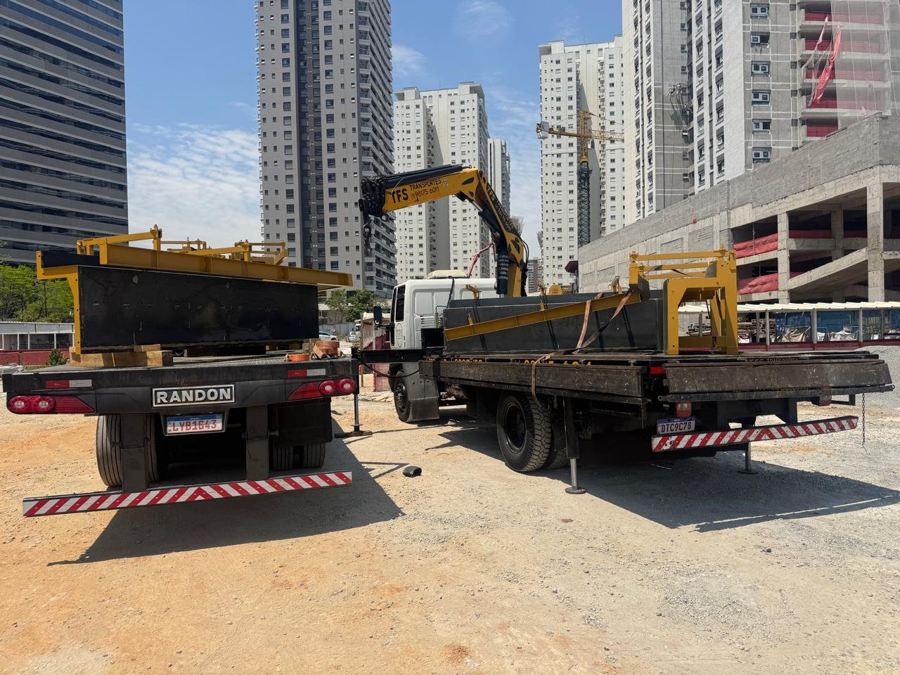Serviços Mudanças industriais tfs transportes